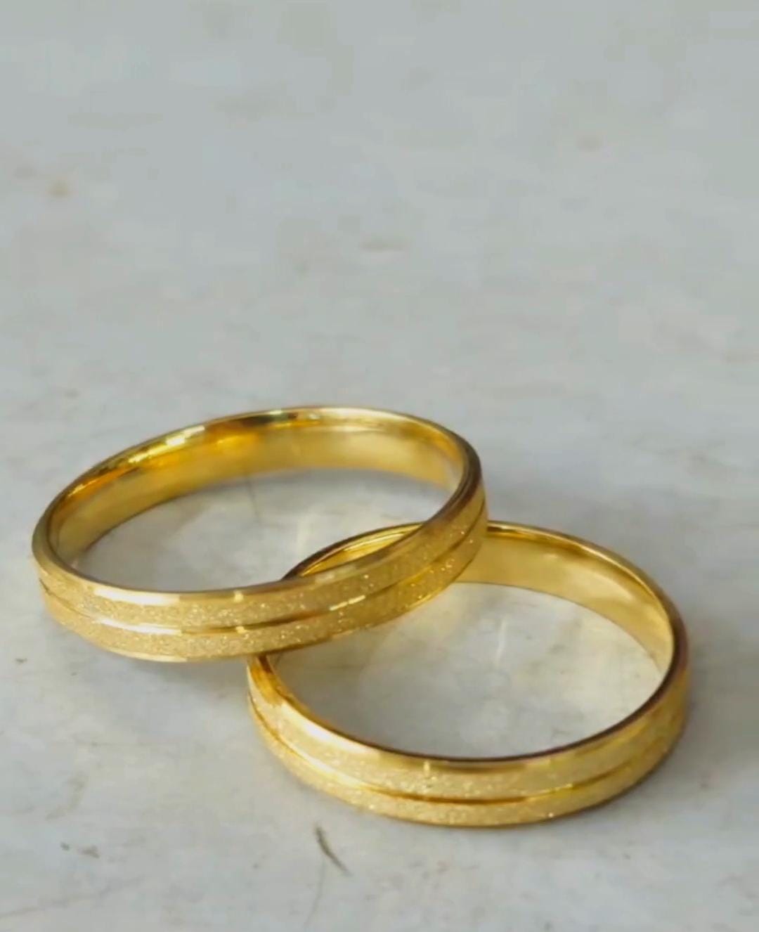 BANGLES