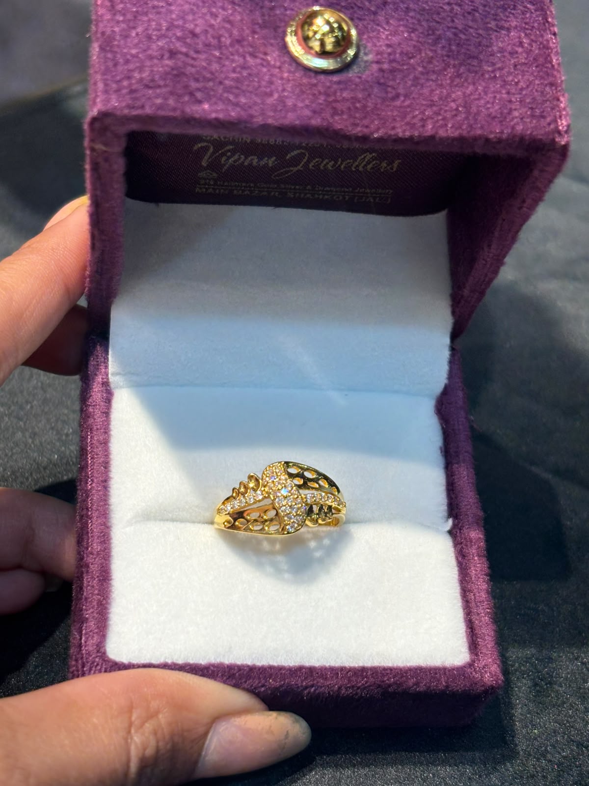 LADIES RING