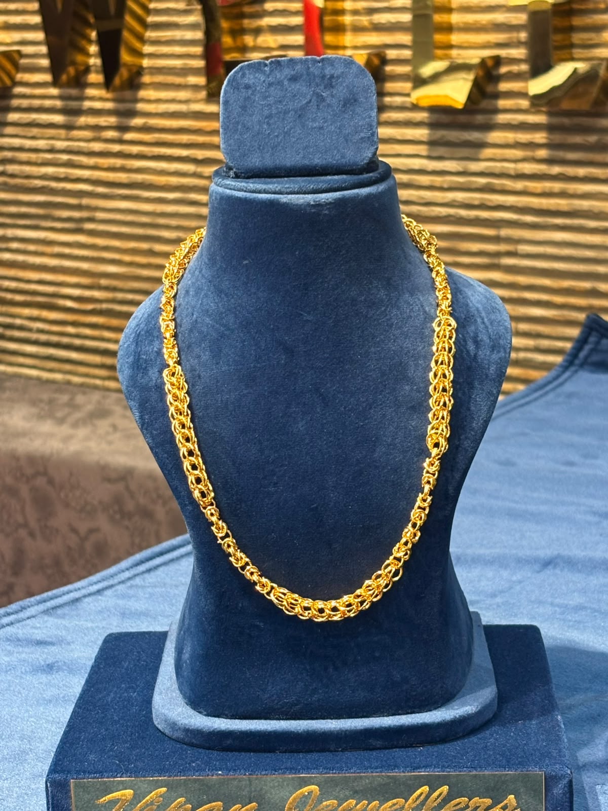 MEN CHAIN